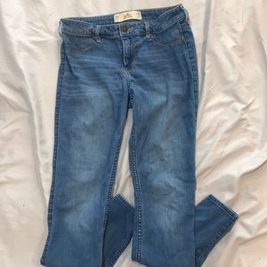 Hollister jeggings barely worn !
